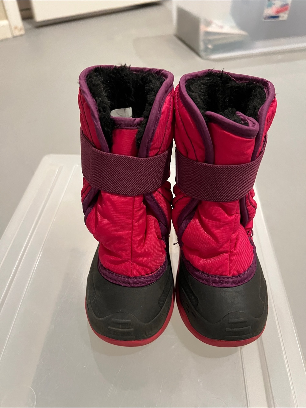 Kamik Snowbugs Insulated Snow Boots in Fuchsia with Plum Trim EUC